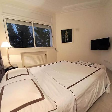 Tres Bel Appartement Idealement Place Ла-Марса Экстерьер фото