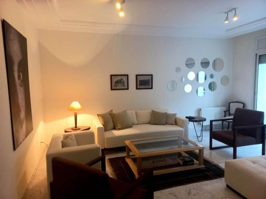 Tres Bel Appartement Idealement Place Ла-Марса Экстерьер фото