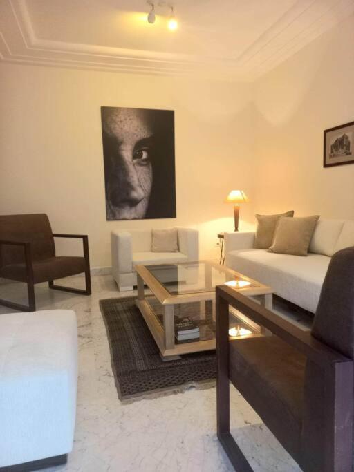Tres Bel Appartement Idealement Place Ла-Марса Экстерьер фото