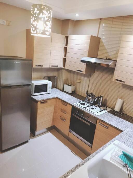 Tres Bel Appartement Idealement Place Ла-Марса Экстерьер фото