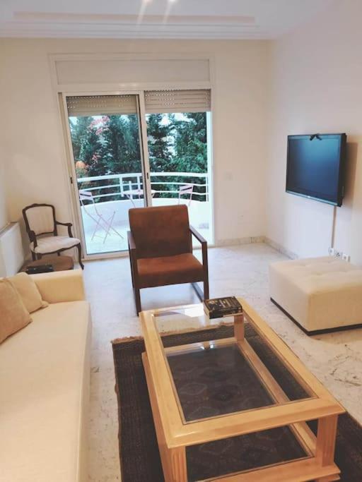 Tres Bel Appartement Idealement Place Ла-Марса Экстерьер фото